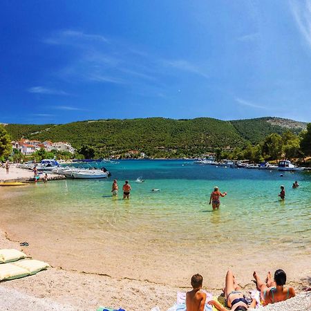 Apartments And Rooms With Parking Space Grebastica, Sibenik - 17831 Экстерьер фото