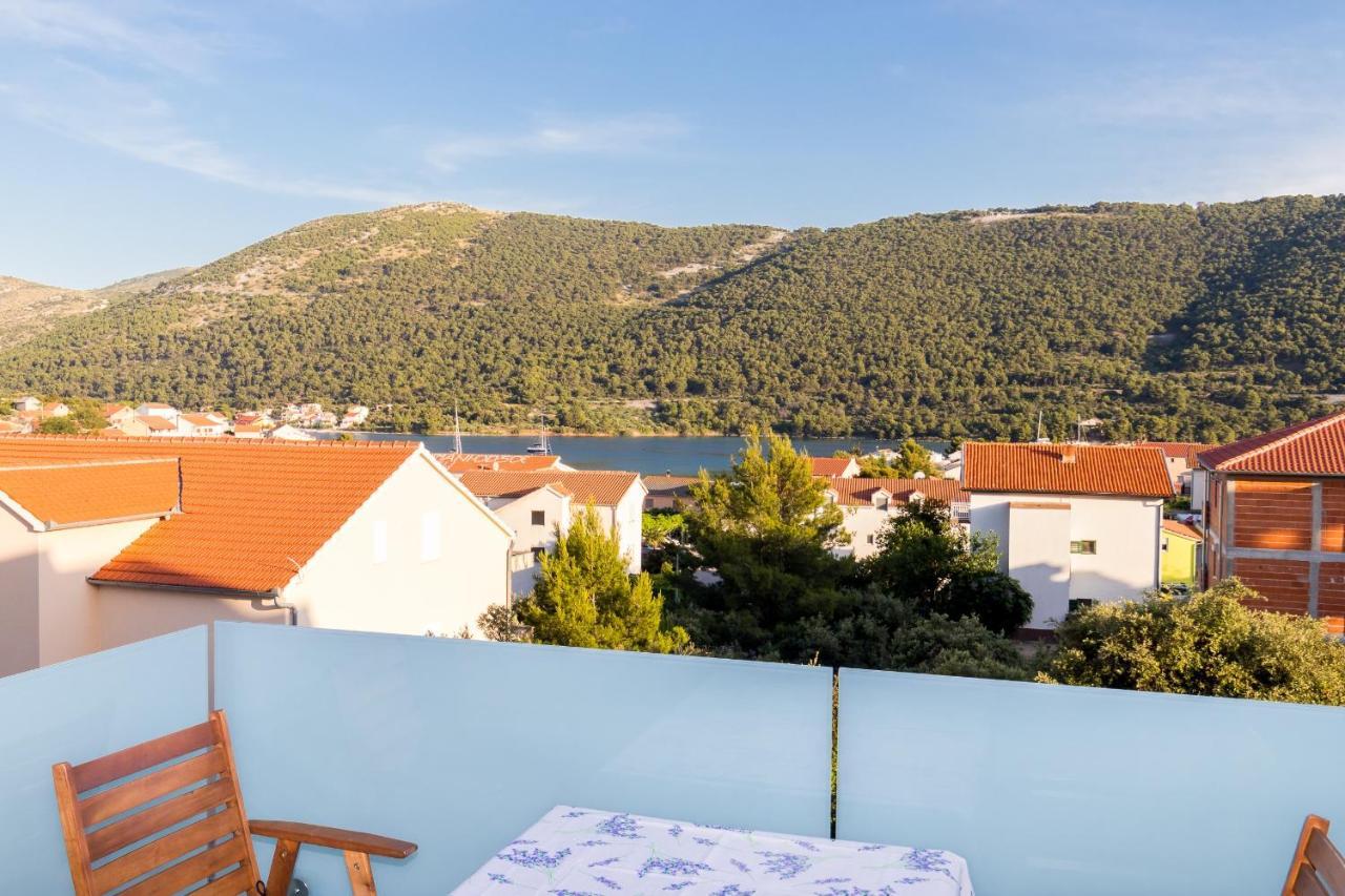 Apartments And Rooms With Parking Space Grebastica, Sibenik - 17831 Экстерьер фото