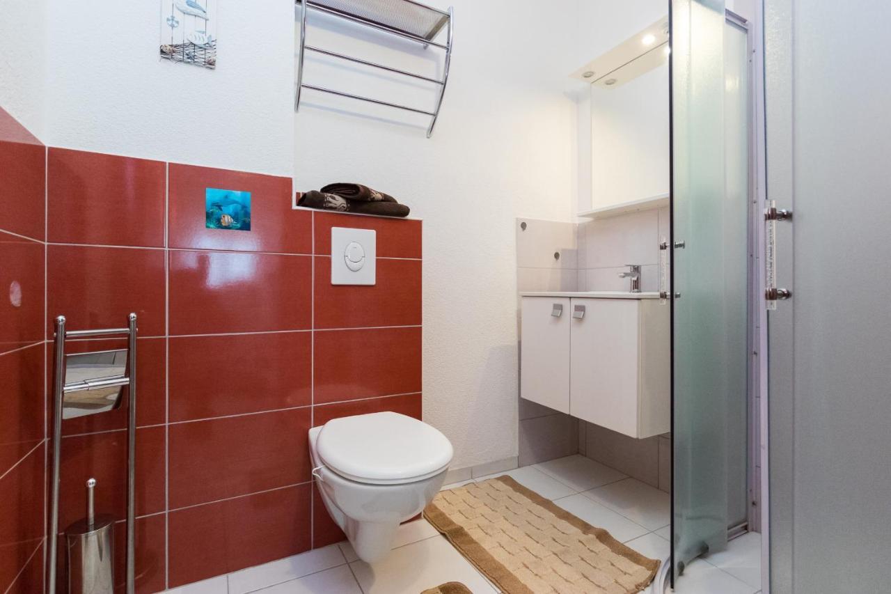 Apartments And Rooms With Parking Space Grebastica, Sibenik - 17831 Экстерьер фото