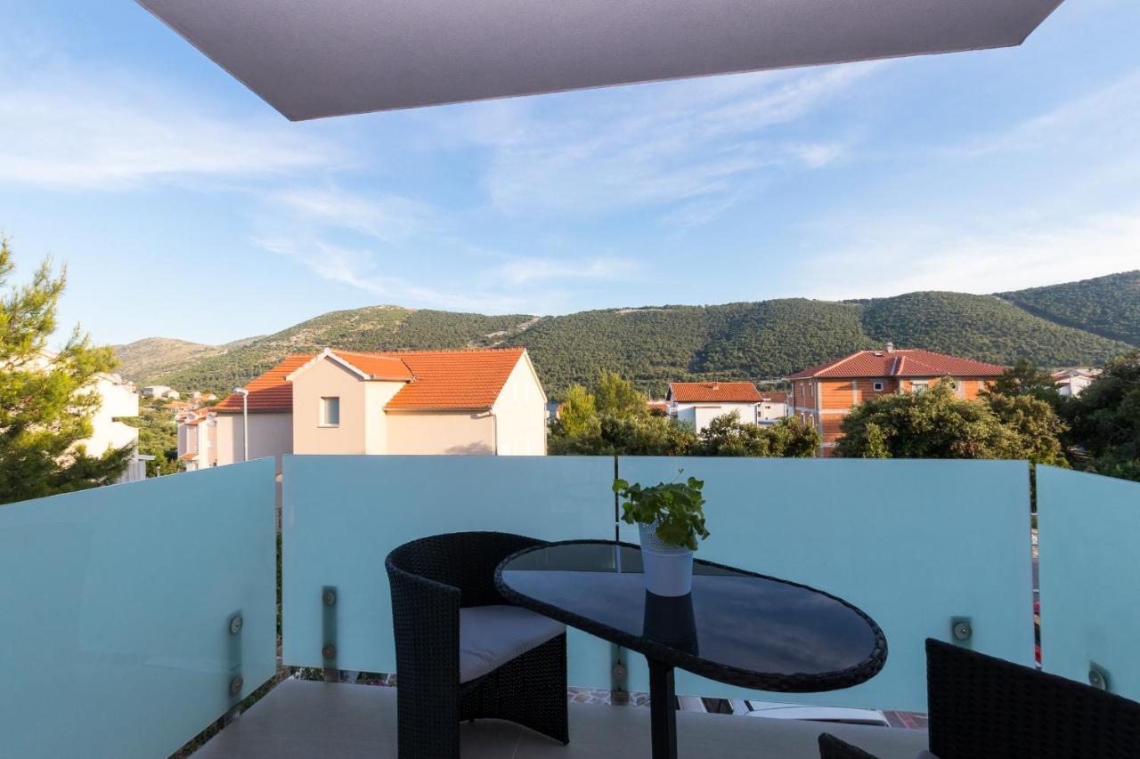 Apartments And Rooms With Parking Space Grebastica, Sibenik - 17831 Экстерьер фото